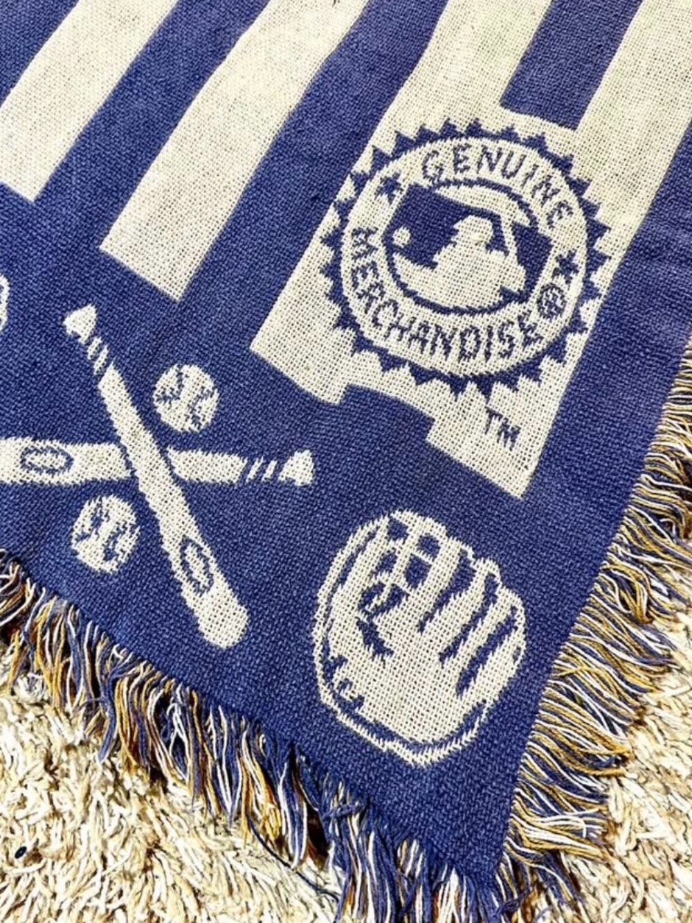 Kansas City Royals "Ace" Jacquard Tapestry Throw Blanket • 60” x 48” - Picture 2 of 6
